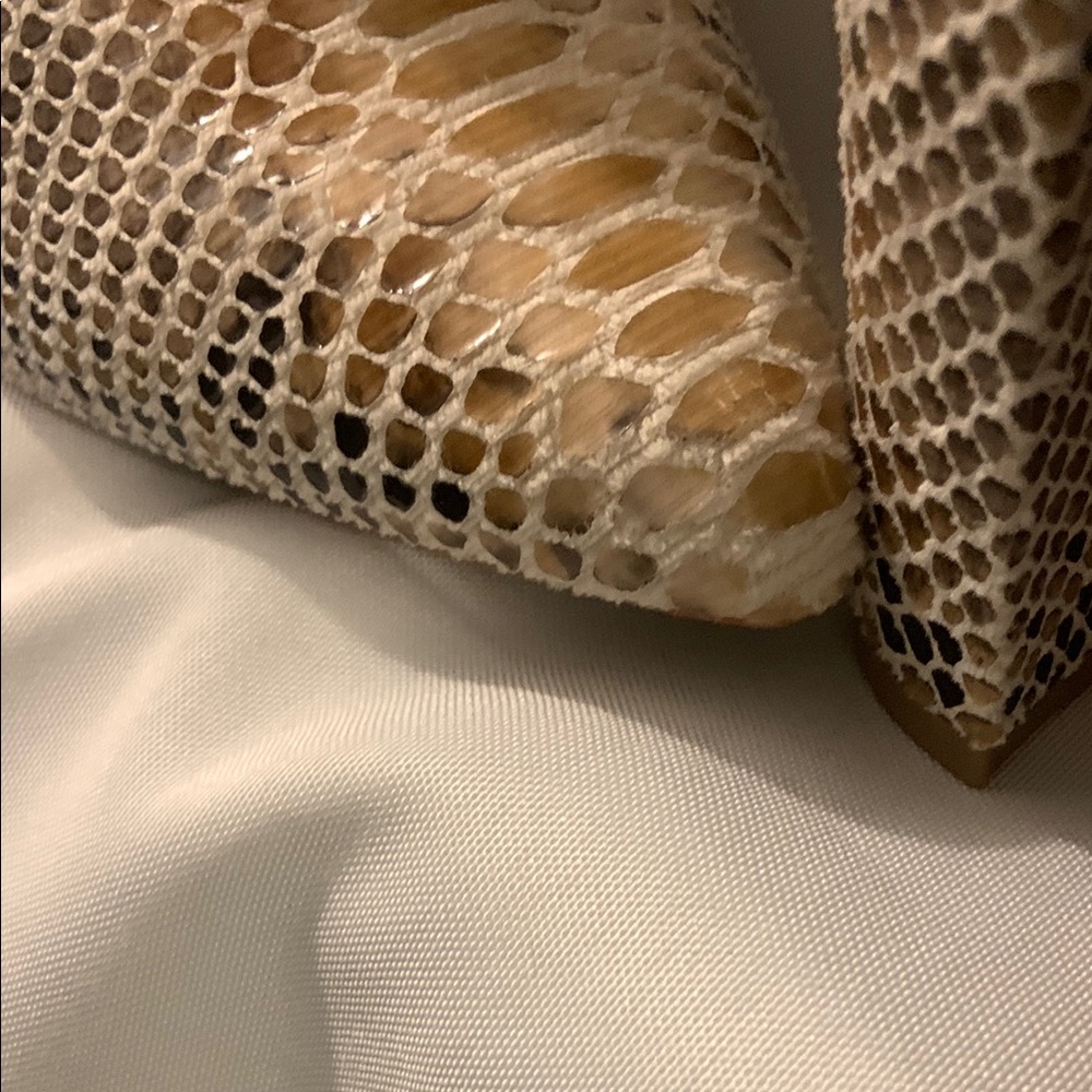 Chic Snakeskin Heeled Boots - Picture 3 of 7